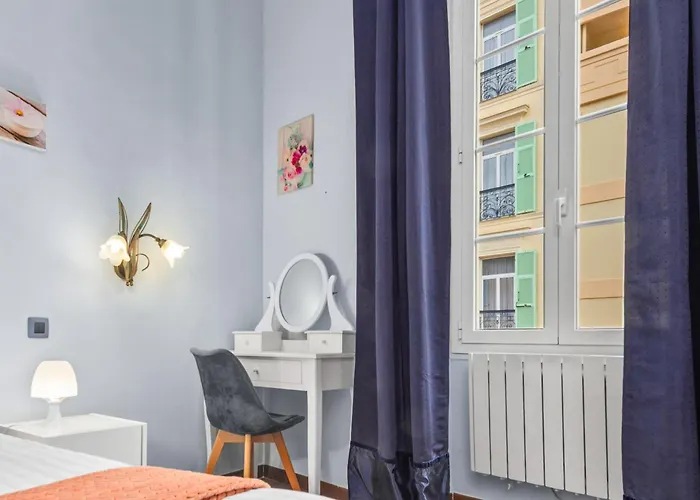 Felix Faure Ii - Somptueux 2 Pieces -plage 1 Minute - Centre Menton